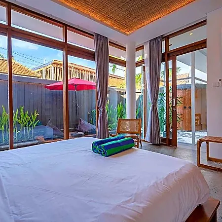 Villa Kemiri - Canggu Nearby Batu Bolong